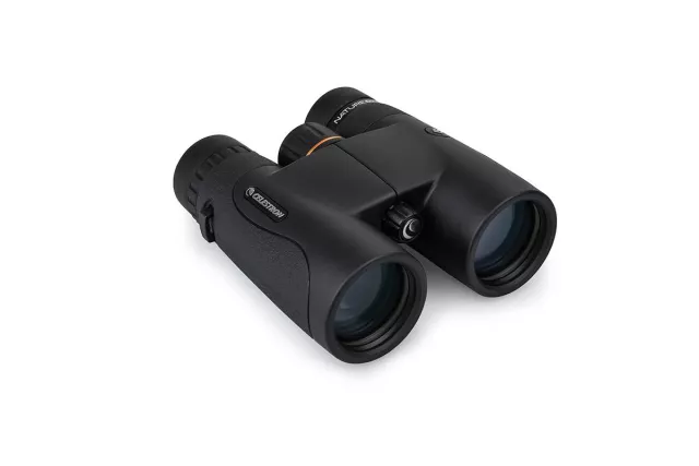 Binokulární dalekohled Celestron Nature DX 10x42 (#72323)