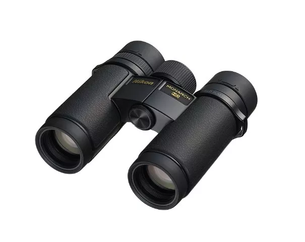 Binokulární dalekohled Nikon Monarch HG ED DCF 10x30